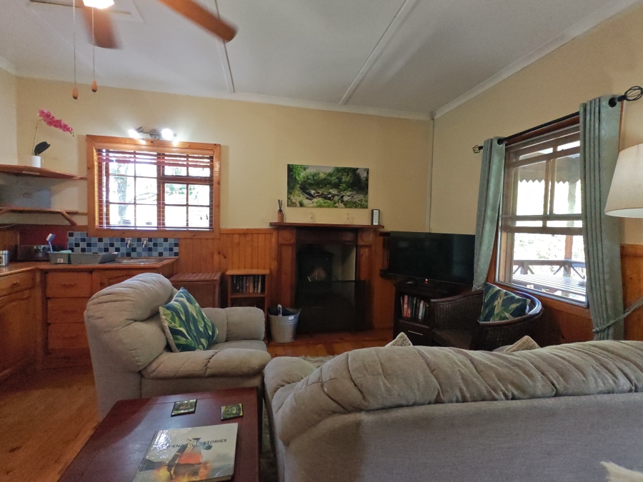 To Let 2 Bedroom Property for Rent in Rheenendal Western Cape